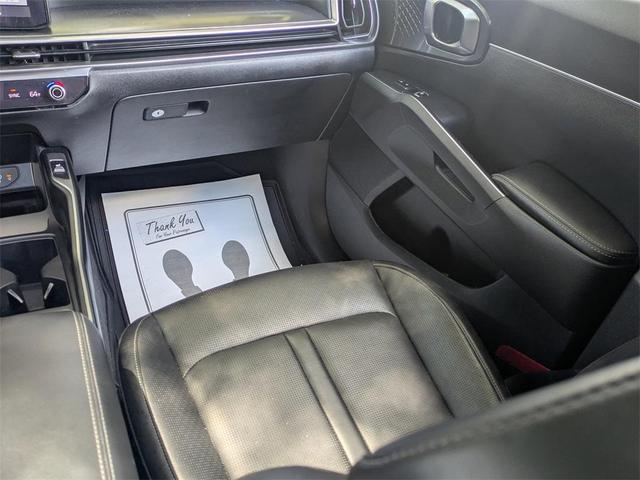 Photo of 2024 Wolf Gray Kia Sorento