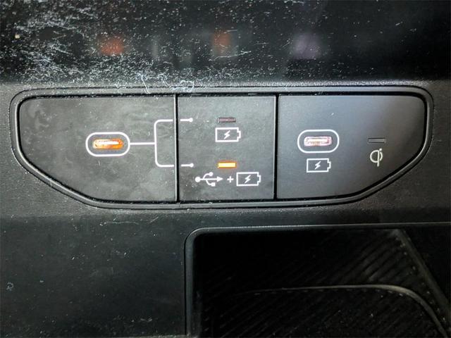 Photo of 2024 Wolf Gray Kia Sorento