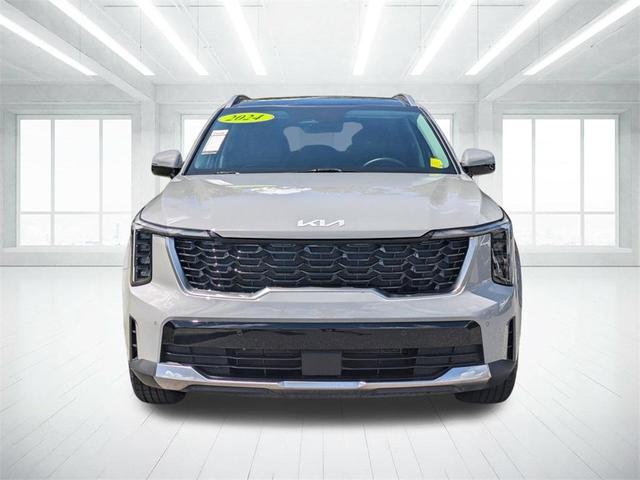 Photo of 2024 Wolf Gray Kia Sorento