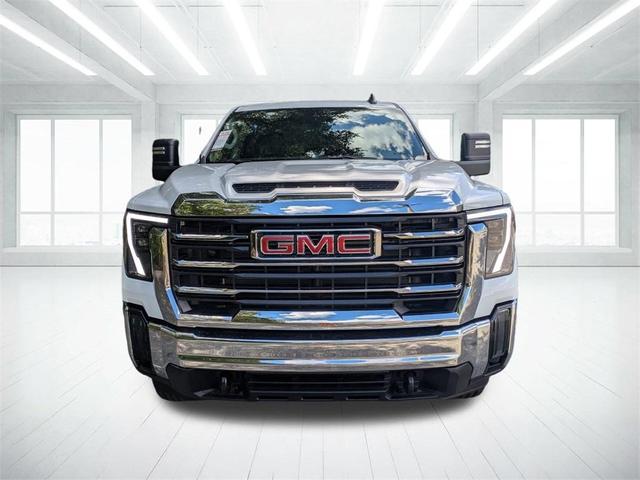 Photo of 2026 Summit White GMC Sierra 2500