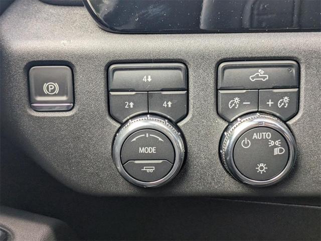 Photo of 2026 Summit White GMC Sierra 2500