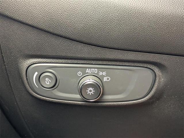 Photo of 2022 Blue Glow Metallic Chevrolet Equinox