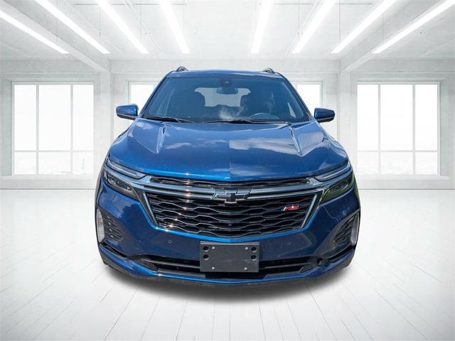 Photo of 2022 Blue Glow Metallic Chevrolet Equinox