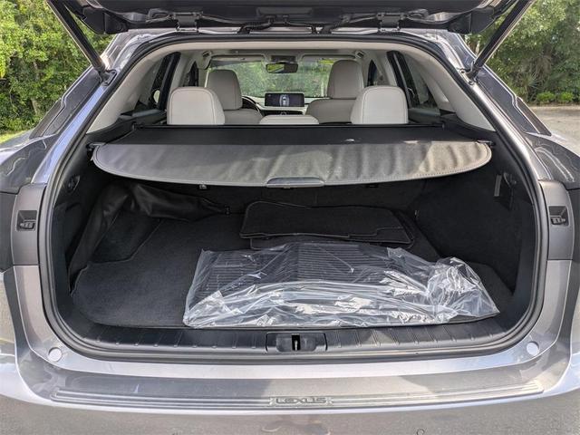 Photo of 2022 Gray Lexus RX 350