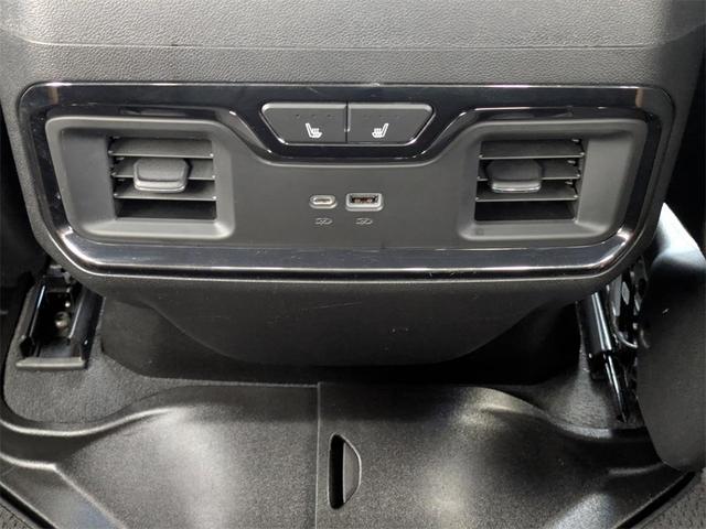 Photo of 2022 Onyx Black GMC Sierra 1500