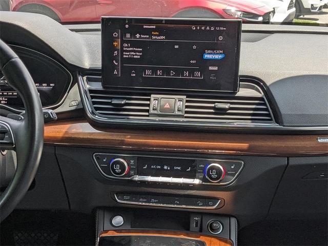 Photo of 2023 Daytona Gray Pearl Effect Audi Q5