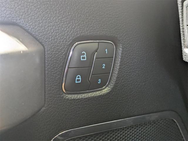 Photo of 2020 Black Metallic Ford F-150