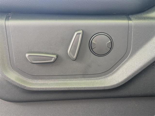 Photo of 2020 Black Metallic Ford F-150