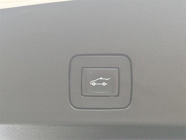 Photo of 2020 Summit White Buick Encore GX