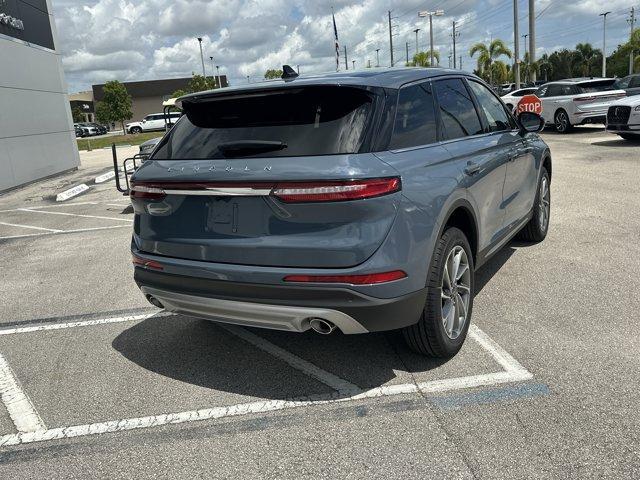 Photo of 2025 Whisper White Lincoln Corsair