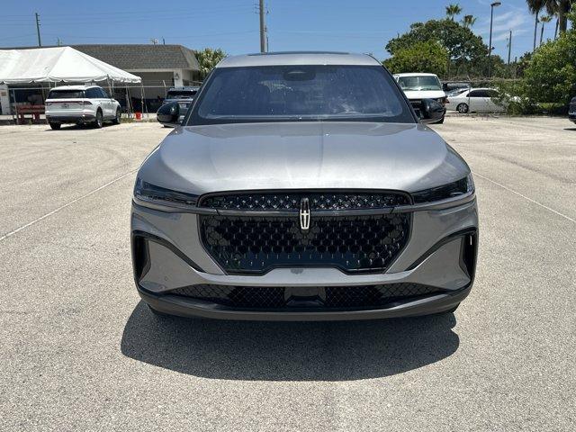 Photo of 2025 Gray Metallic Lincoln Nautilus