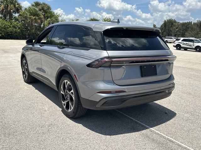 Photo of 2025 Gray Metallic Lincoln Nautilus