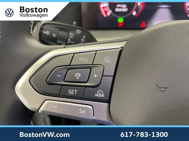 Photo of 2025 Platinum Gray Metallic Volkswagen Tiguan