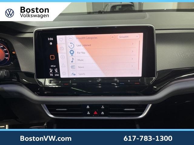 Photo of 2025 Pure Gray Volkswagen Atlas
