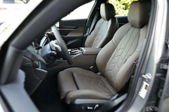 Photo of 2026 Oxide Gray Metallic BMW 530
