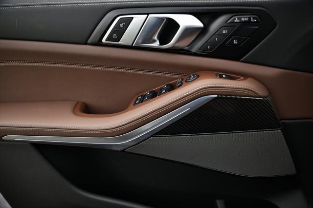 Photo of 2026 Tanzanite Blue II Metallic BMW X7