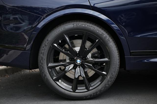 Photo of 2026 Tanzanite Blue II Metallic BMW X7