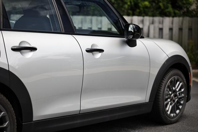 Photo of 2025 Silver MINI Hardtop