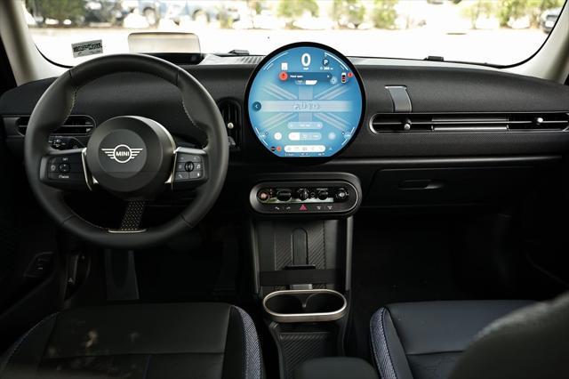 Photo of 2025 Silver MINI Hardtop