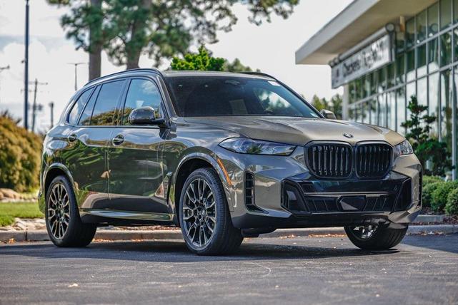 Photo of 2026 Manhattan Green Metallic BMW X5