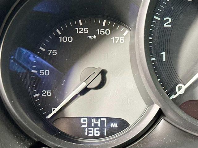 Photo of 2024 Volcano Grey Metallic Porsche Macan