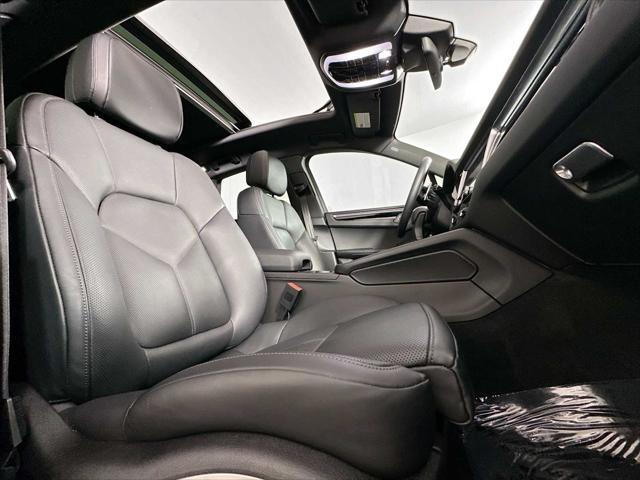 Photo of 2024 Volcano Grey Metallic Porsche Macan