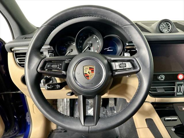 Photo of 2024 GENTIAN BLUE Porsche Macan