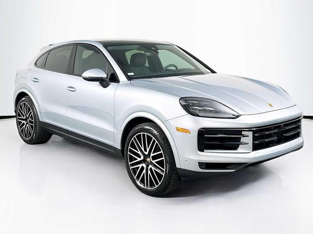 Photo of 2025 DOLOMITE SILV M Porsche Cayenne