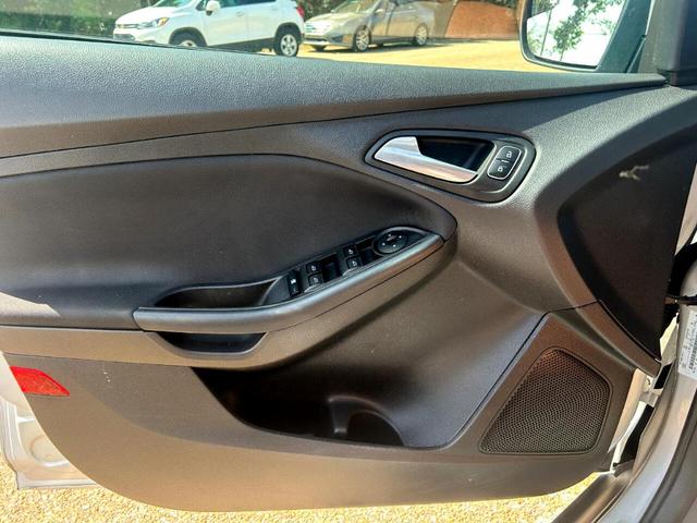 Photo of 2018 Silver Ford Focus