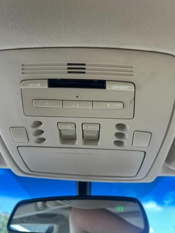 Photo of 2007 Pearl White Lexus ES 350