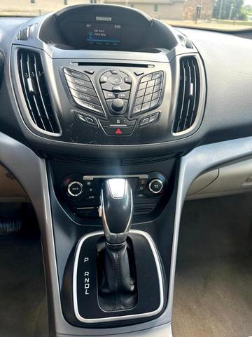 Photo of 2015 Black Ford C-Max Hybrid