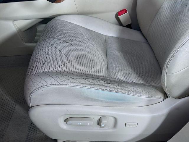 Photo of 2010 Truffle Mica Lexus RX 350