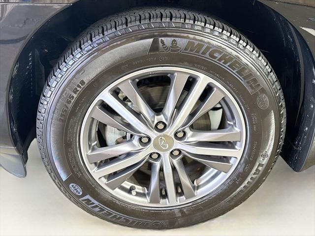 Photo of 2019 Black Obsidian INFINITI QX60