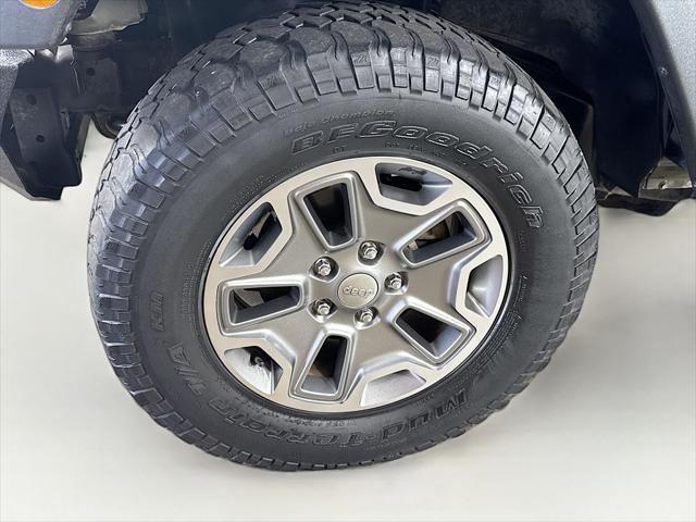 Photo of 2015 Tank Clearcoat Jeep Wrangler Unlimited