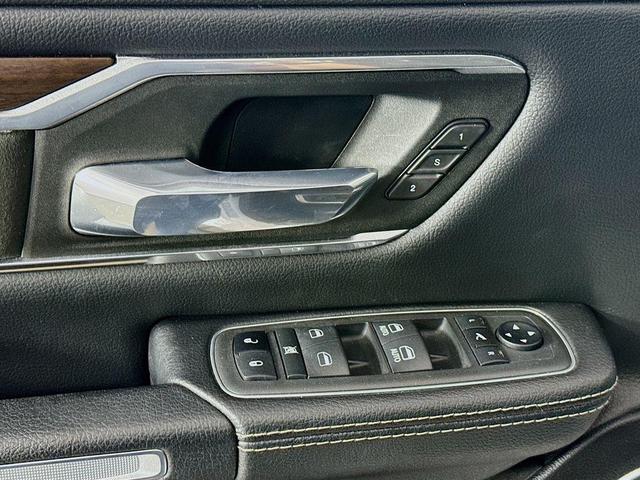 Photo of 2022 Bright White Clearcoat RAM 1500