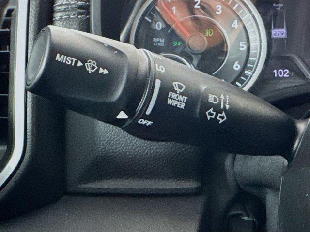 Photo of 2022 Bright White Clearcoat RAM 1500