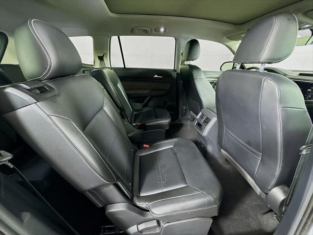 Photo of 2022 Pure White Volkswagen Atlas