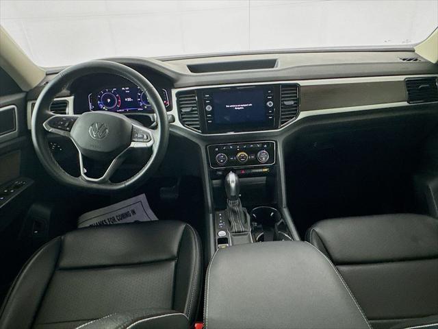 Photo of 2022 Pure White Volkswagen Atlas