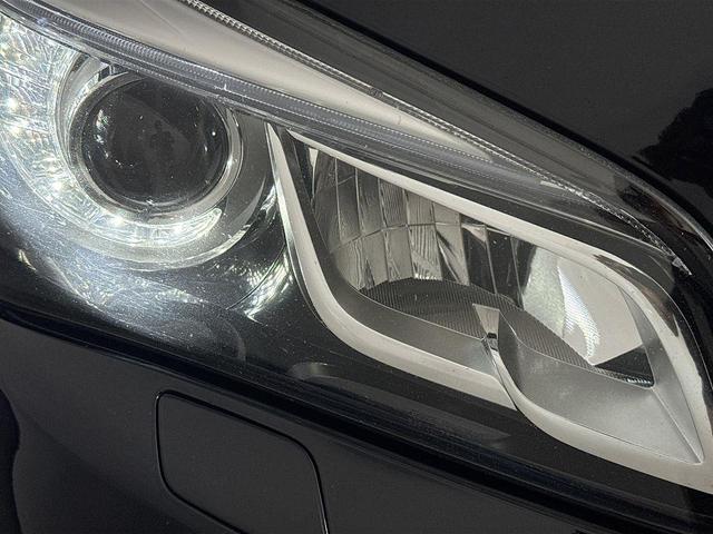 Photo of 2016 Black Obsidian INFINITI QX80