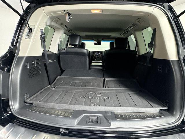 Photo of 2016 Black Obsidian INFINITI QX80