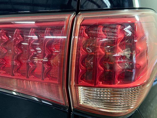 Photo of 2016 Black Obsidian INFINITI QX80
