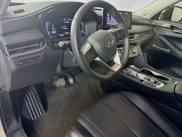 Photo of 2024 Warm Titanium INFINITI QX60