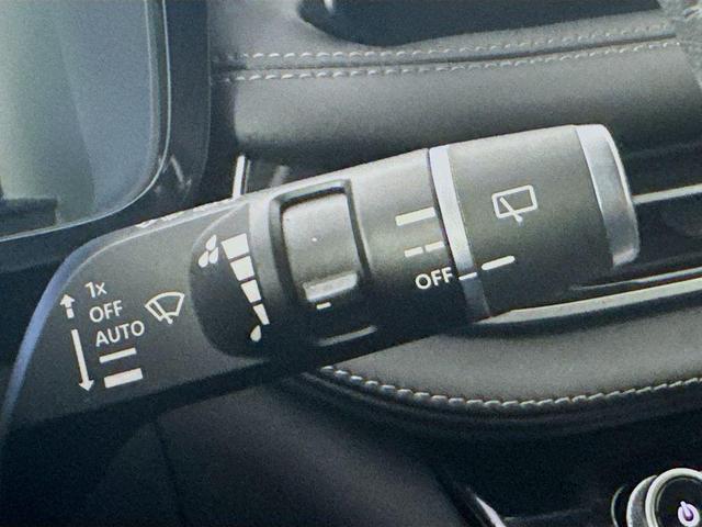 Photo of 2024 Warm Titanium INFINITI QX60