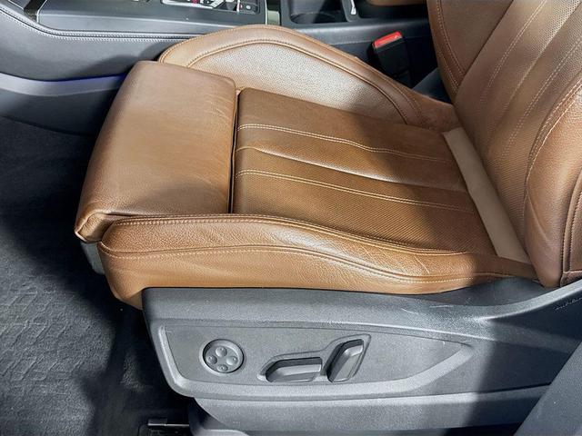 Photo of 2018 Ibis White Audi Q5