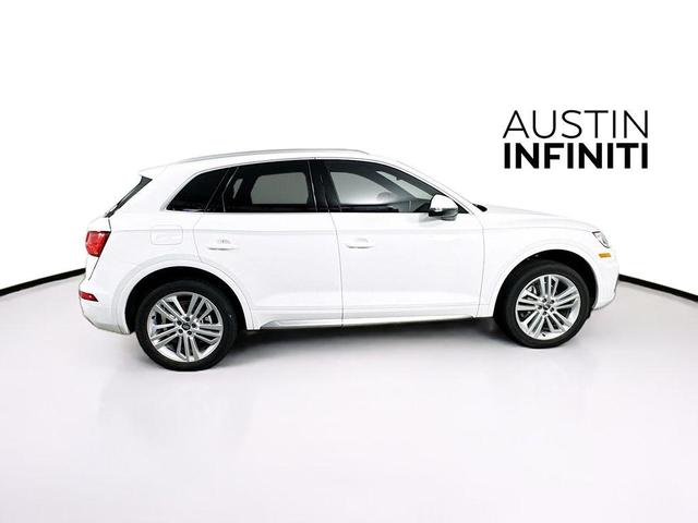 Photo of 2018 Ibis White Audi Q5