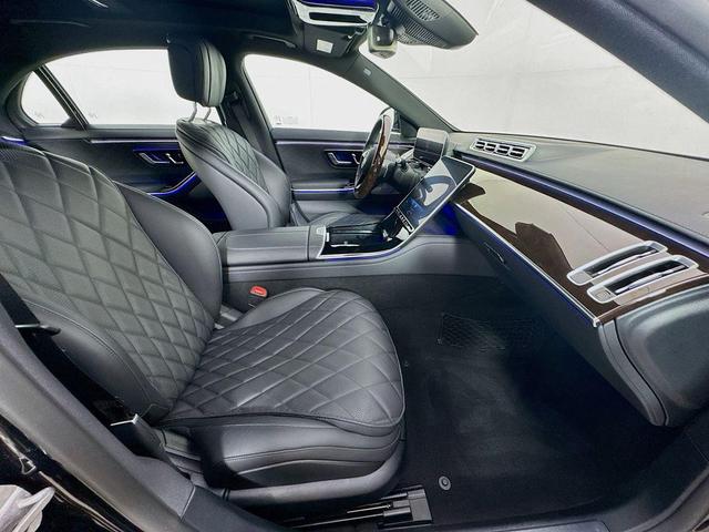 Photo of 2024 Black Mercedes-Benz S-Class
