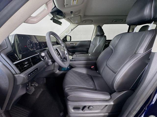 Photo of 2025 Grand Blue INFINITI QX80