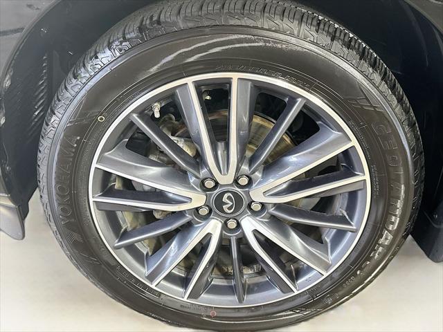 Photo of 2019 Black Obsidian INFINITI QX60