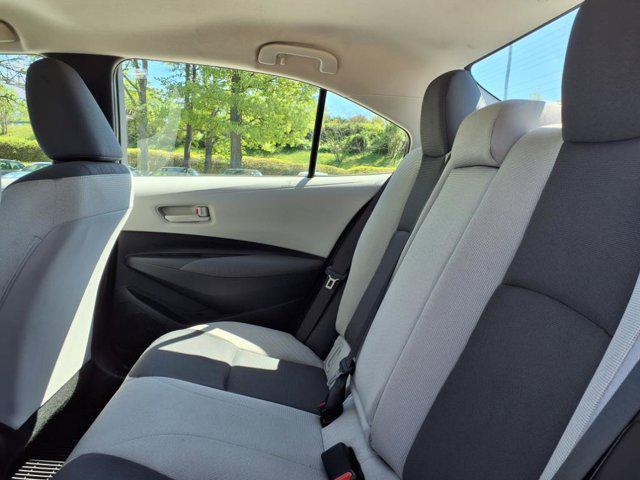 Photo of 2024 Classic Silver Metallic Toyota Corolla