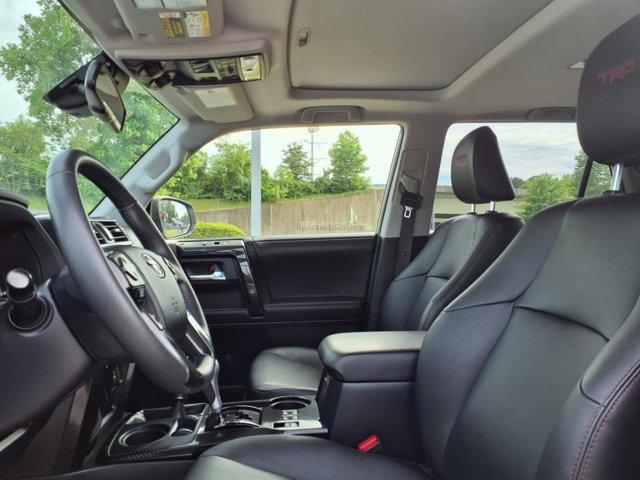Photo of 2022 Classic Silver Metallic Toyota 4Runner